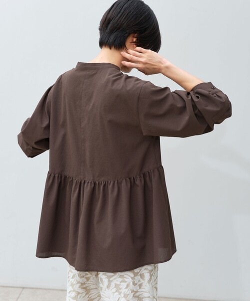green label relaxing（グリーンレーベルリラクシング）の「［size SHORTあり］ペプラム ブラウス UVカット 通気性 吸水速乾（シャツ/ブラウス・レディース・ライム/ダークブラウン/オフホワイト/ライラック・FREE/SHORT）」の11枚目の写真
