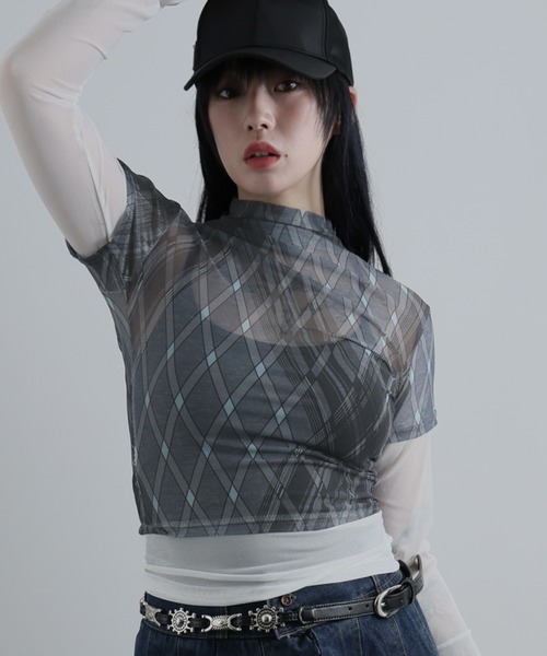 Ulysses（ユリシス）の「フェイクレイヤードシアーチェックカットソー（Tシャツ/カットソー・レディース・グレー/モカ・S/M）」の2枚目の写真