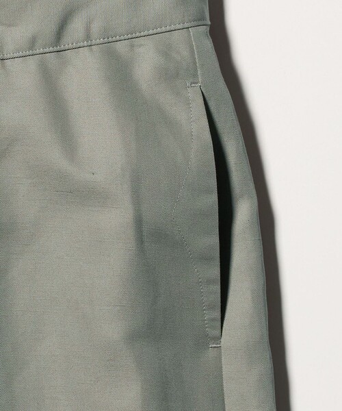 Steven Alan（スティーブンアラン）の「＜Steven Alan＞バックシンチ ワイドストレート パンツ（チノパンツ・レディース・オリーブ・L/M/S）」の4枚目の写真