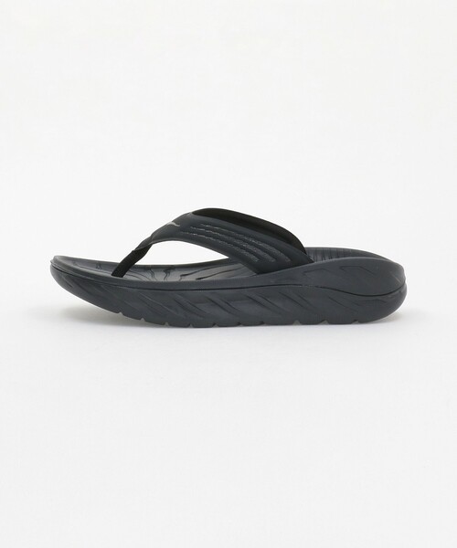 HOKA(ホカ)の「<HOKA>オラ リカバリー フリップ サンダル(サンダル・メンズ・ブラック・27cm/29cm/28cm/25cm/26cm)」の1枚目の写真