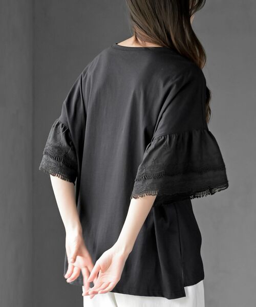 rps(アールピーエス)の「刺繍レーススリーブ切替カットT(Tシャツ/カットソー・レディース・オフホワイト/ブラック・フリー)」の17枚目の写真