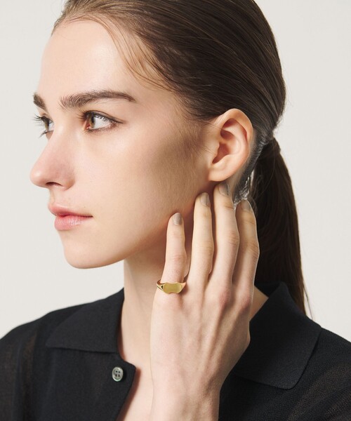 BEAUTY&YOUTH UNITED ARROWS(ビューティーアンドユースユナイテッドアローズ)の「<eoa>オーヴァル ピンキー リング ゴールドプレーテッド(リング・メンズ・ゴールド・13/11/9)」の3枚目の写真