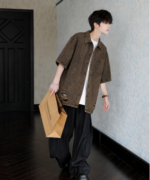 neos(ネオス)の「【neos】ピグメント加工 ダメージ デニムシャツ 半袖 メンズ レディース ビッグシルエット オーバーサイズ ヴィンテージライク ケミカルウォッシュ(シャツ/ブラウス・メンズ・パープル/ブラウン/ブラック/ブルー・X-LARGE/LARGE/MEDIUM)」の19枚目の写真