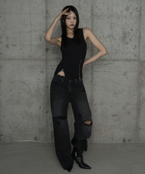 ETRE AU SOMMET（エトレオソメ）の「Unbal Panel Open Zipper Point Sleeve (Black)（Tシャツ/カットソー・レディース・ブラック・FREE）」の5枚目の写真