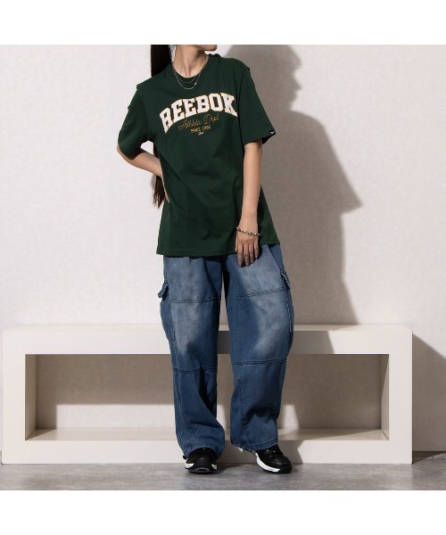 Reebok(リーボック)の「グラフィックTシャツ / ATH DEPT GRAPHIC TEE(Tシャツ/カットソー・メンズ・グリーン/ブラック/グレー・MEDIUM/X-LARGE/LARGE/SMALL)」の6枚目の写真
