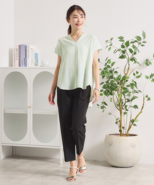 ITS'DEMO（イッツデモ）の「【接触冷感】バックギャザーブラウス（シャツ/ブラウス・レディース・ホワイト系3/サックスブルー/グリーン系/ブラック系・00）」の7枚目の写真