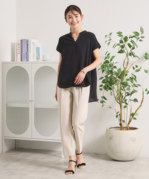 ITS'DEMO（イッツデモ）の「【接触冷感】バックギャザーブラウス（シャツ/ブラウス・レディース・ホワイト系3/サックスブルー/グリーン系/ブラック系・00）」の18枚目の写真