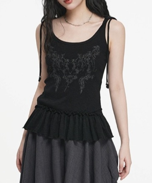 AVYL（アヴィル）の「裾フリルデザインフード付きグラフィックタンクトップ（Tシャツ/カットソー・レディース・ホワイト/ブラック・M）」の10枚目の写真
