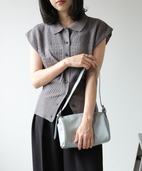Bab(バブ)の「ミニドラムショルダーバッグ(ショルダーバッグ・レディース・アイボリー/ブラック/ライトブルー・ONESIZE)」の9枚目の写真