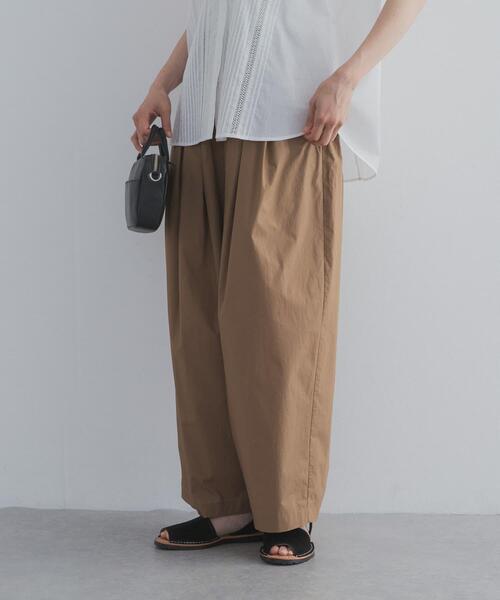 URBAN RESEARCH DOORS(アーバンリサーチドアーズ)の「ギャザーボリュームパンツ(その他パンツ・レディース・ホワイト系その他/ベージュ系その他/スミクロ・FREE)」の3枚目の写真