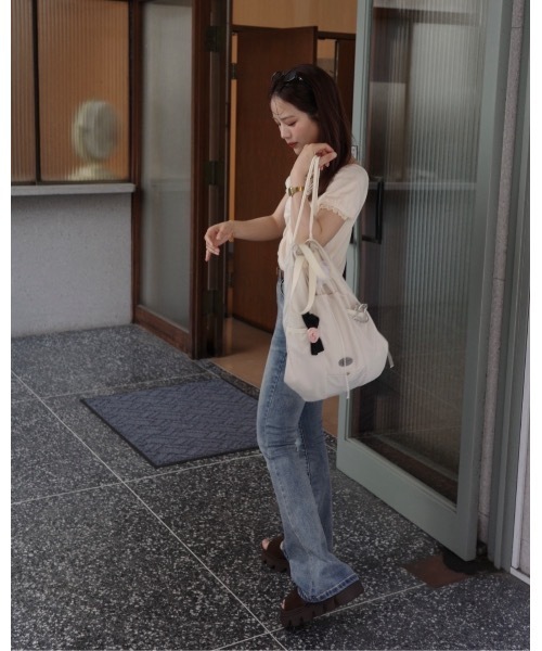 JUMELLE(ジュメロ)の「ストレッチフレアデニム(デニムパンツ・レディース・ブルー・LARGE/MEDIUM/SMALL)」の15枚目の写真