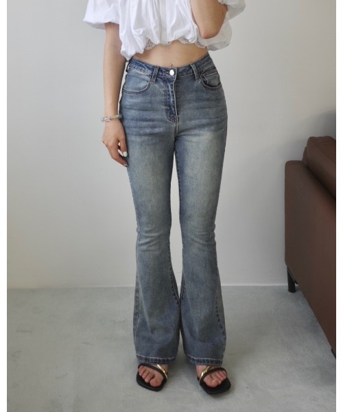 JUMELLE(ジュメロ)の「ストレッチフレアデニム(デニムパンツ・レディース・ブルー・LARGE/MEDIUM/SMALL)」の4枚目の写真