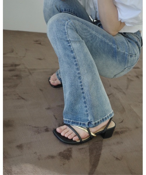 JUMELLE(ジュメロ)の「ストレッチフレアデニム(デニムパンツ・レディース・ブルー・LARGE/MEDIUM/SMALL)」の9枚目の写真