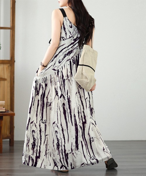 ONEP STAR（ワンピスター）の「総柄キャミロングワンピース（ワンピース・レディース・ローズ/アイボリー・X-LARGE/LARGE/MEDIUM）」の14枚目の写真