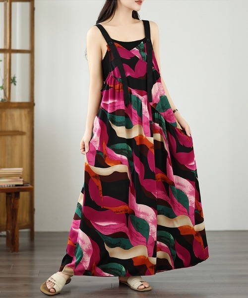 ONEP STAR（ワンピスター）の「総柄キャミロングワンピース（ワンピース・レディース・ローズ/アイボリー・X-LARGE/LARGE/MEDIUM）」の11枚目の写真