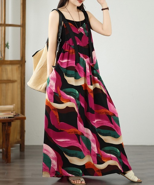 ONEP STAR（ワンピスター）の「総柄キャミロングワンピース（ワンピース・レディース・ローズ/アイボリー・X-LARGE/LARGE/MEDIUM）」の8枚目の写真