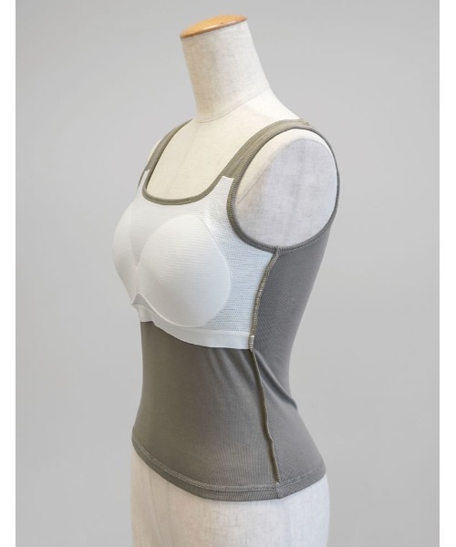 Re:EDIT（リエディ）の「[カップ付き/ノンワイヤー/ストレッチ/エアリータッチ]Libre Beauty Bra Top スクエアネックリブタンクトップ（タンクトップ・レディース・ネイビー/カーキ/ホワイト/グレー/ブラック・MEDIUM/LARGE）」の9枚目の写真