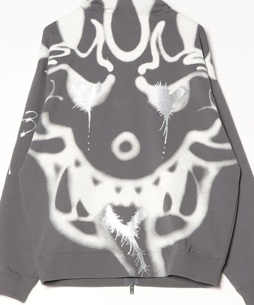 Y-3(ワイスリー)の「Y-3 CHITO GRAPHIC FRENCH TERRY ZIP HOODIE(パーカー・メンズ・グレー・LARGE/X-LARGE/XX-SMALL/X-SMALL/SMALL/MEDIUM)」の3枚目の写真