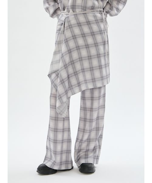 emmi(エミ)の「チェックラップスカート×セミフレアパンツ【セットアップ対応】(その他パンツ・レディース・ブラック/ライトグレー・0/1)」の20枚目の写真