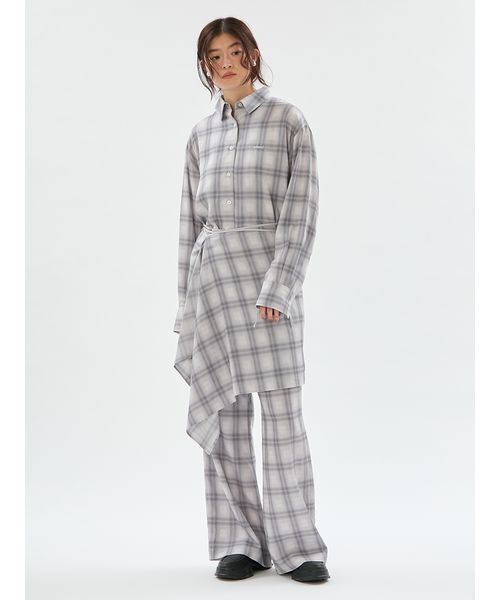 emmi(エミ)の「チェックラップスカート×セミフレアパンツ【セットアップ対応】(その他パンツ・レディース・ブラック/ライトグレー・0/1)」の7枚目の写真