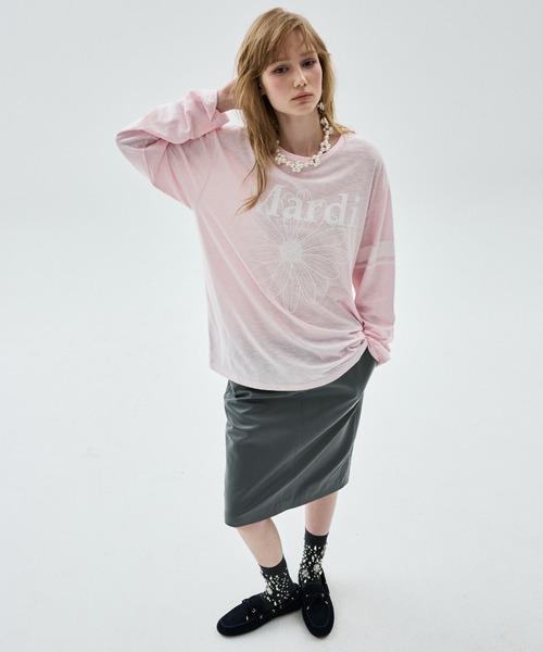Mardi Mercredi(マルディメクルディ)の「SLUB COTTON TSHIRT LONG SLEEVE FLOWERMARDI / スラブ コットン Tシャツ ロング スリーブ フラワーマルディ(Tシャツ/カットソー・レディース・グレー/クリーム/ホワイト×ピンク/ライトピンク・FREE)」の4枚目の写真