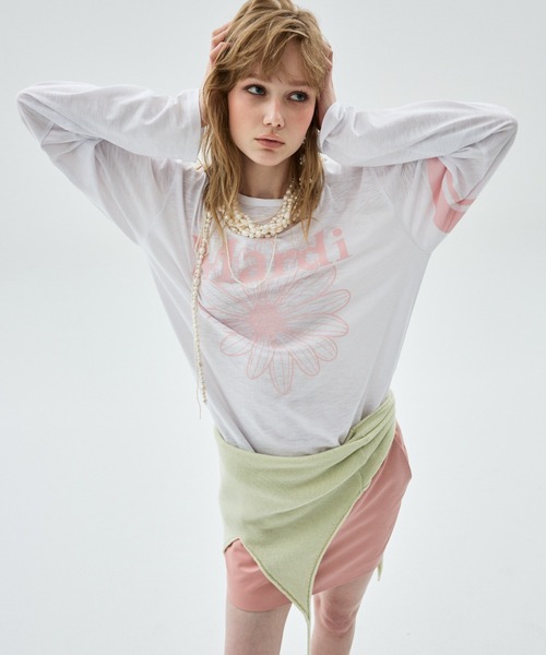 Mardi Mercredi(マルディメクルディ)の「SLUB COTTON TSHIRT LONG SLEEVE FLOWERMARDI / スラブ コットン Tシャツ ロング スリーブ フラワーマルディ(Tシャツ/カットソー・レディース・グレー/クリーム/ホワイト×ピンク/ライトピンク・FREE)」の11枚目の写真