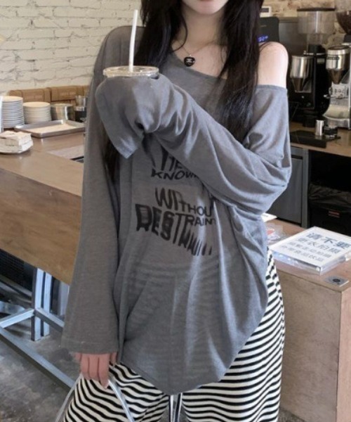 lilful(リルフル)の「【26年秋冬新作】Y2K ぼかしプリント オーバーサイズ シアーロンT(Tシャツ/カットソー・レディース・ホワイト/ブラック/グレー・F)」の12枚目の写真