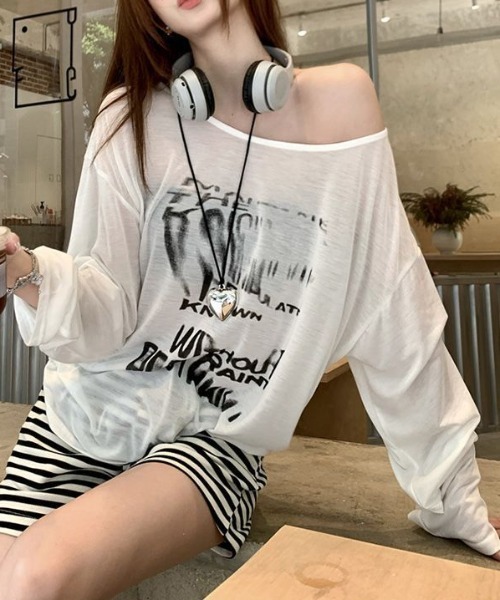 lilful(リルフル)の「【26年秋冬新作】Y2K ぼかしプリント オーバーサイズ シアーロンT(Tシャツ/カットソー・レディース・ホワイト/ブラック/グレー・F)」の17枚目の写真