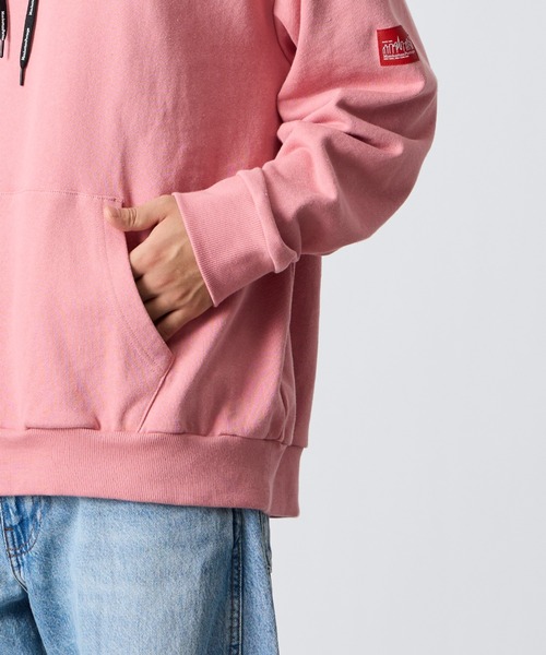 Manhattan Portage（マンハッタンポーテージ）の「【WEB先行予約】[MANHATTAN PORTAGE/マンハッタンポーテージ] 別注 バックフォトプリント スウェットパーカー（パーカー・レディース・ネイビー/ピンク/ブラック・L/S/XL/M）」の11枚目の写真