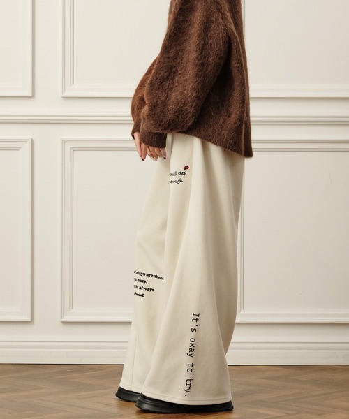 Nunc.(ヌンク)の「裏毛ロゴ刺繍ボンディングパンツ(スウェットパンツ・レディース・杢グレー/ブラック/オフホワイト・FREE)」の5枚目の写真