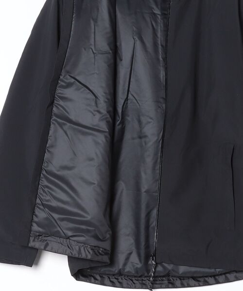 Mammut(マムート)の「リナード ハードシェル サーモ フーデット ジャケット アジアンフィット メン / Linard HS Thermo Hooded Jacket AF Men(ブルゾン・メンズ・ネイビー/ブラック・MEDIUM/LARGE/X-LARGE)」の4枚目の写真
