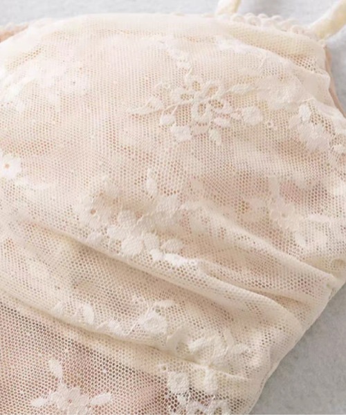 LA POMME petit(ラポミ・プチ)の「Romantic Lace Embroidery Padded Cami/ロマンチックレース刺繍入りパッド入りキャミソール(キャミソール・レディース・アイボリー/ブラック・FREE)」の4枚目の写真