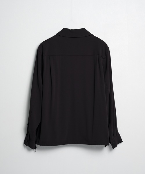 UJOH(ウジョー)の「【UJOH HOMME】Draw Cord Shirt(ブルゾン・メンズ・ダークグレー/ブラック・4/5)」の3枚目の写真