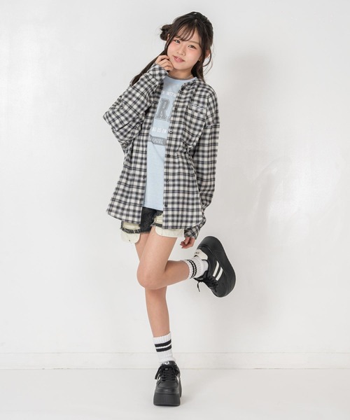 ANAP GiRL(アナップガール)の「*チェック柄フーディーオーバーシャツ(シャツ/ブラウス・キッズ・ブラック/サックスブルー・XS/S/M)」の18枚目の写真