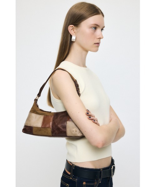 MOUSSY(マウジー)の「PATCH WORK ショルダーバッグ(ショルダーバッグ・レディース・ブラウン/ブルー・FREE)」の4枚目の写真
