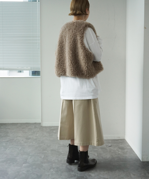 JOURNAL STANDARD LUXE（ジャーナルスタンダード　ラックス）の「カーリーショートベスト（その他アウター・レディース・ブラウン/ブラウン系その他・FREE）」の17枚目の写真