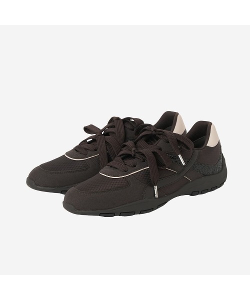 +diana(プラスダイアナ)の「【軽量】 ダブルシューレース グリッターコンビスニーカー(スニーカー・レディース・ブラウン/ブラック/ホワイト・22.0cm/21.5cm/25.5cm/25.0cm/24.5cm/24.0cm/23.5cm/22.5cm)」の1枚目の写真