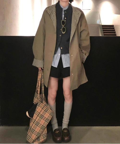 &soiree(アンドソワレ)の「ビックシルエットチェック切り替えジャケット(その他アウター・レディース・ベージュ・X-LARGE/LARGE/MEDIUM/SMALL)」の1枚目の写真