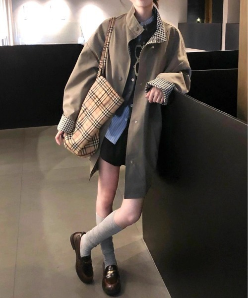 &soiree(アンドソワレ)の「ビックシルエットチェック切り替えジャケット(その他アウター・レディース・ベージュ・X-LARGE/LARGE/MEDIUM/SMALL)」の2枚目の写真