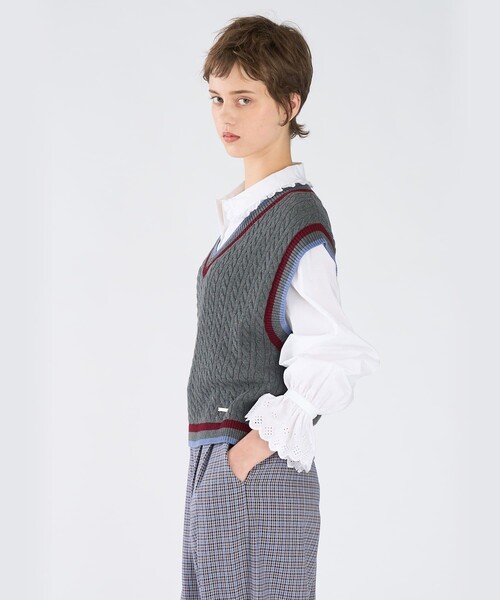 To b. by agnes b.(トゥービーバイアニエスベー)の「マルチカラー ライン コットン ニットベスト(ベスト・レディース・チャコールグレー・FREE)」の5枚目の写真