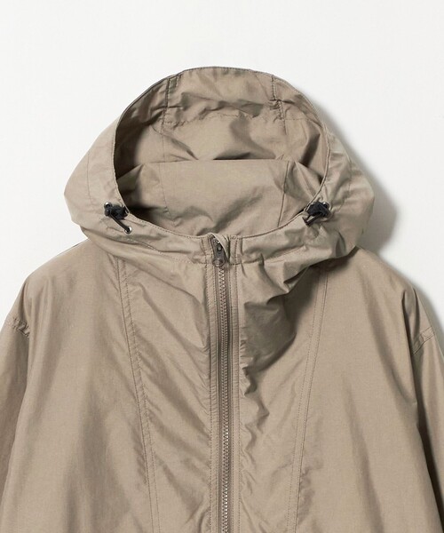 THE NORTH FACE(ザノースフェイス)の「【WEB限定】<THE NORTH FACE>コンパクトアノラック シェルジャケット(ナイロンジャケット・メンズ・ベージュ/ブラック・S/XL/M/L)」の10枚目の写真