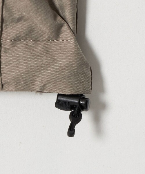 THE NORTH FACE(ザノースフェイス)の「【WEB限定】<THE NORTH FACE>コンパクトアノラック シェルジャケット(ナイロンジャケット・メンズ・ベージュ/ブラック・S/XL/M/L)」の15枚目の写真