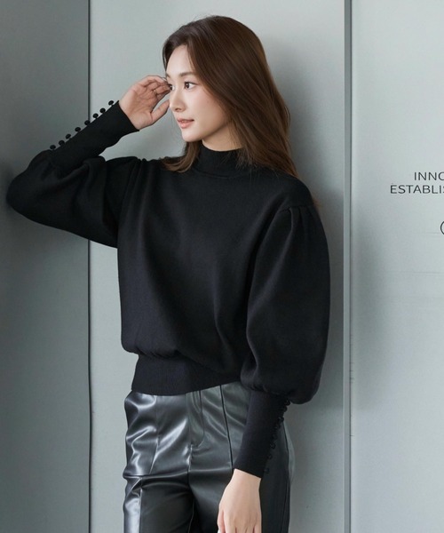 BIRTHDAY BASH(バースデイバッシュ)の「HIGH NECK VOLUME SLEEVE KNIT(ハイネックボリュームスリーブニット)(ニット/セーター・レディース・ブラック/ブルー・FREE)」の5枚目の写真