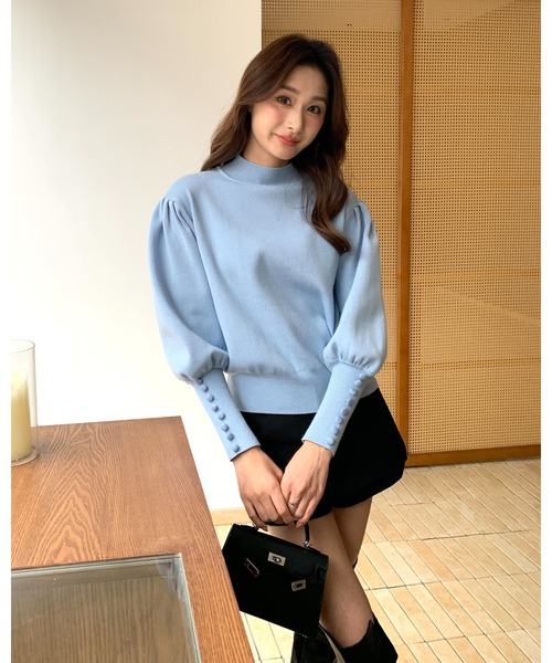 BIRTHDAY BASH(バースデイバッシュ)の「HIGH NECK VOLUME SLEEVE KNIT(ハイネックボリュームスリーブニット)(ニット/セーター・レディース・ブラック/ブルー・FREE)」の15枚目の写真
