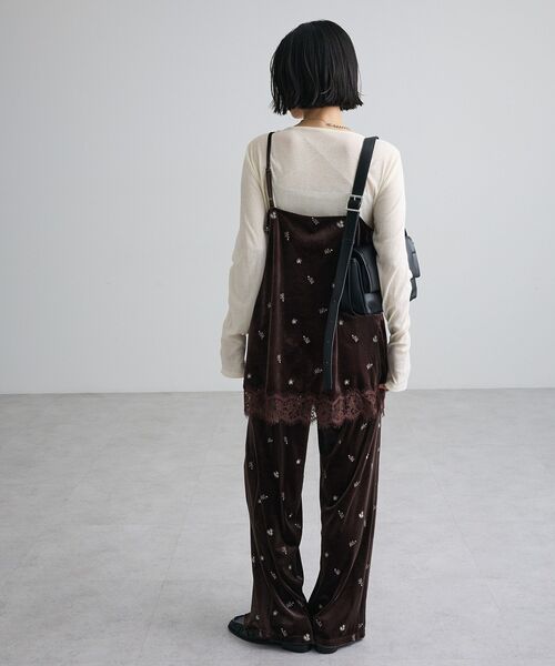 Green Parks(グリーンパークス)の「ベロア刺繍ワイドパンツ(その他パンツ・レディース・ブラック/ブラウン・FREE)」の16枚目の写真