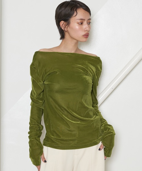 OFROOM(オフルーム)の「【2026秋冬新作】Back Open Velour Tee|バックオープンベロアTee(Tシャツ/カットソー・レディース・ネイビー/ブラック/オリーブ/アイボリー・FREE)」の3枚目の写真
