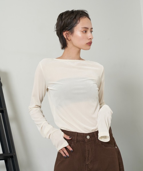 OFROOM(オフルーム)の「【2026秋冬新作】Back Open Velour Tee|バックオープンベロアTee(Tシャツ/カットソー・レディース・ネイビー/ブラック/オリーブ/アイボリー・FREE)」の8枚目の写真