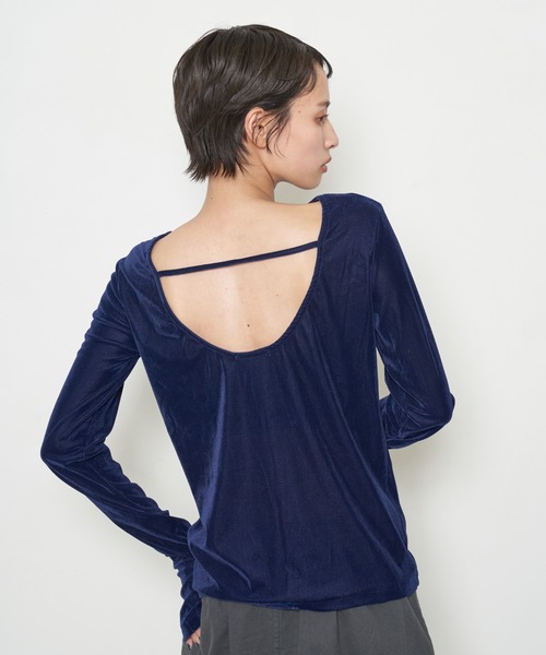 OFROOM(オフルーム)の「【2026秋冬新作】Back Open Velour Tee|バックオープンベロアTee(Tシャツ/カットソー・レディース・ネイビー/ブラック/オリーブ/アイボリー・FREE)」の18枚目の写真