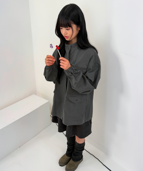 NAAIEEN(ナイエン)の「ラウンドポケットデニムフィールドジャケットグレー(ミリタリージャケット・レディース・その他・FREE)」の5枚目の写真