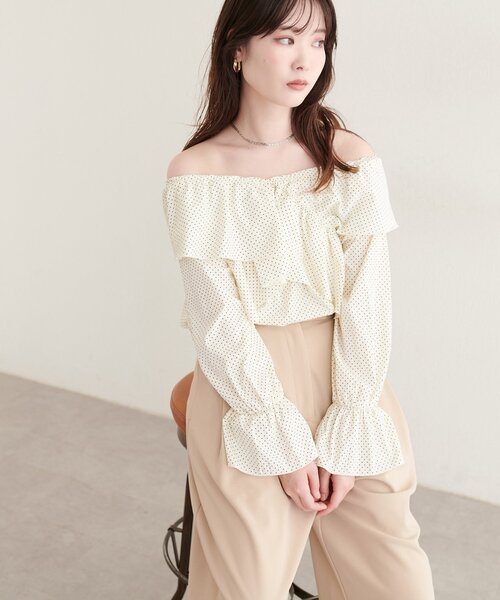 natural couture(ナチュラルクチュール)の「クロスフリルデザインブラウス(シャツ/ブラウス・レディース・ベージュ系その他/オフホワイト/サックスブルー/ホワイト系その他/ブラウン・FREE)」の8枚目の写真
